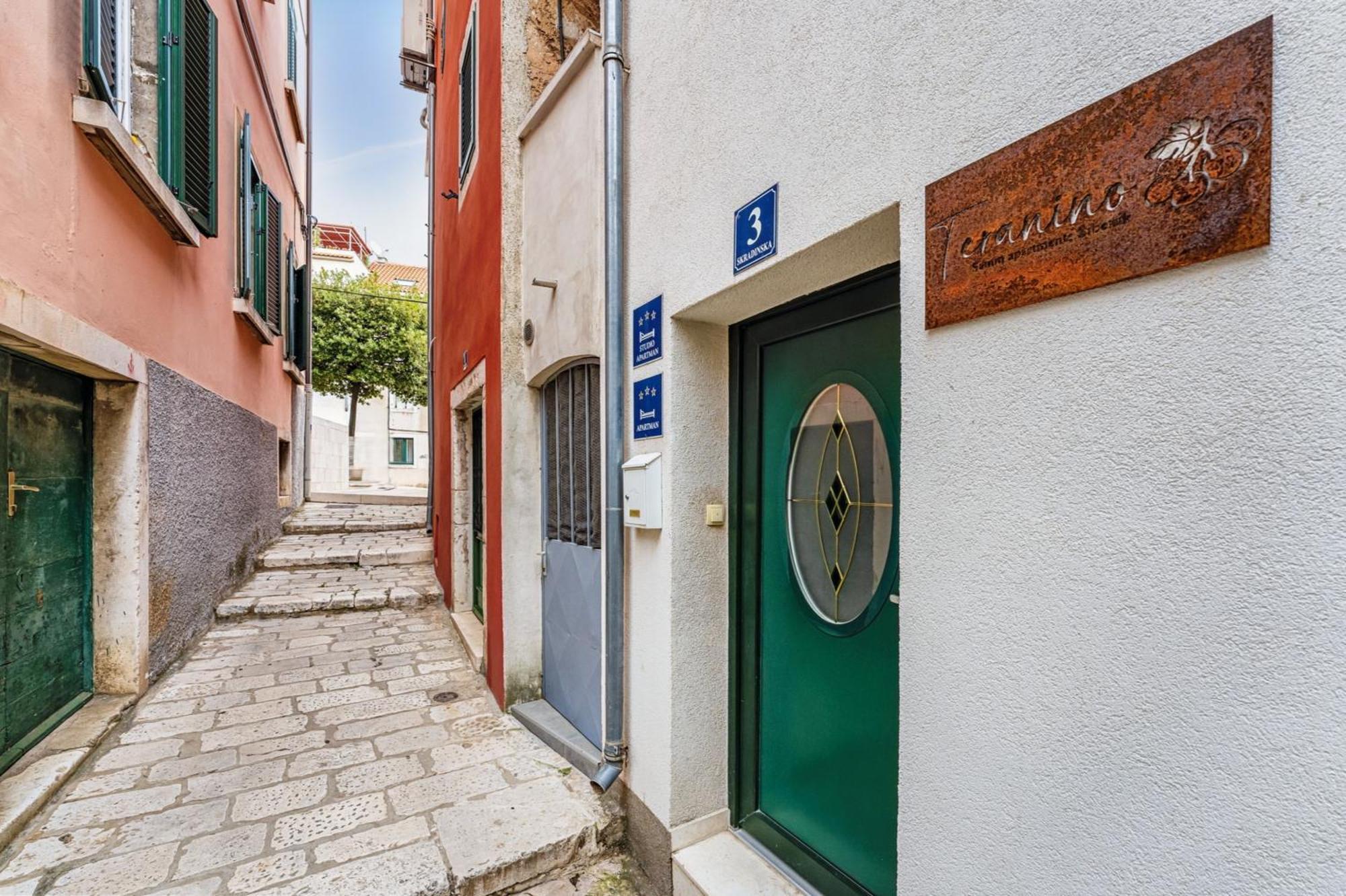 Samm Apartments Σίμπενικ Εξωτερικό φωτογραφία