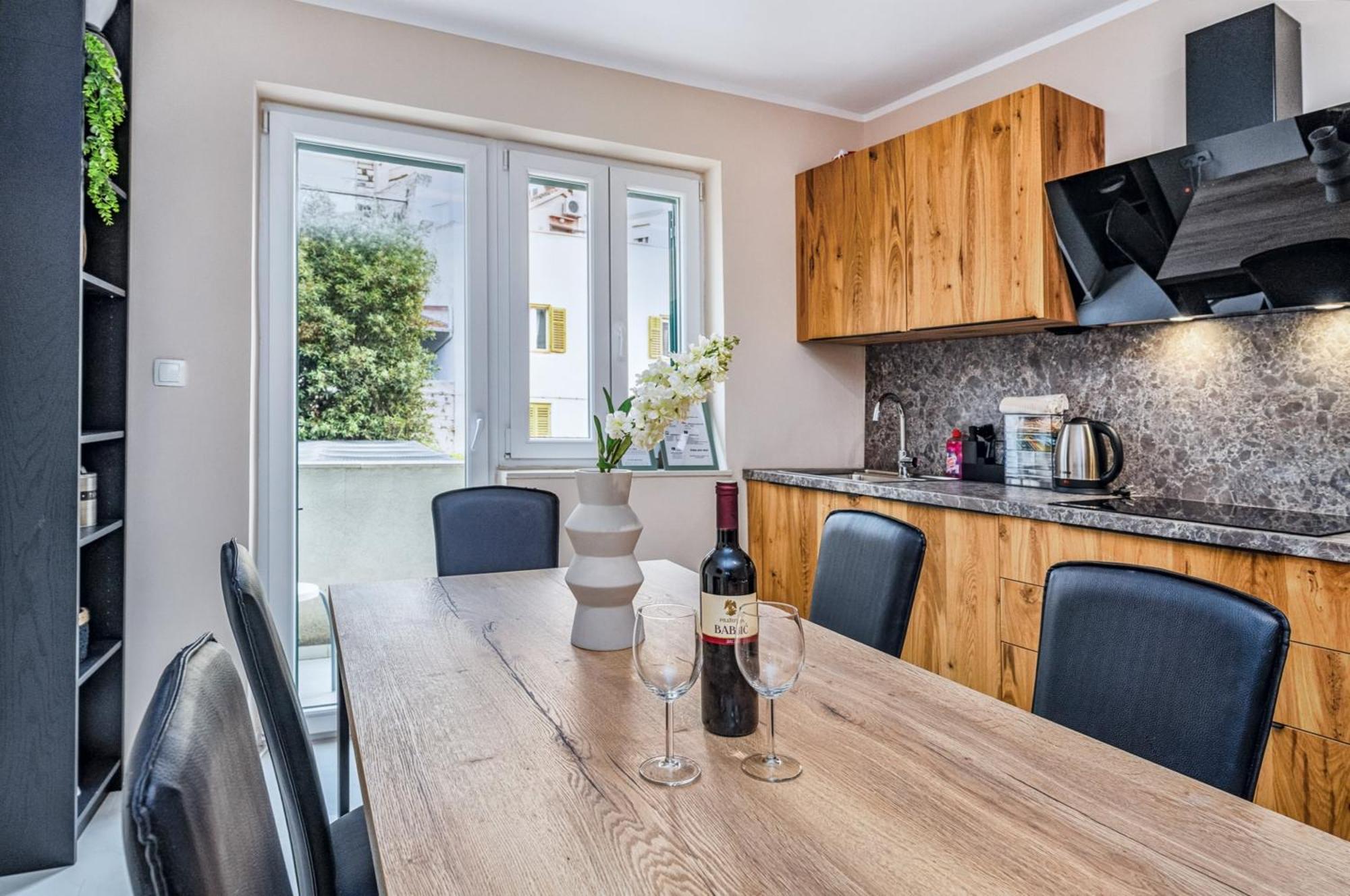 Samm Apartments Σίμπενικ Εξωτερικό φωτογραφία